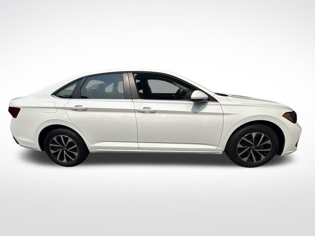 Used 2024 White Volkswagen 1.5T S image 15