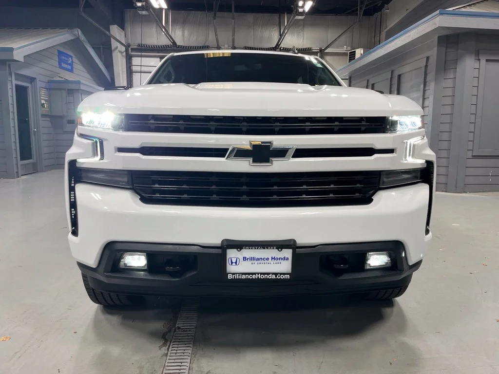 Used 2020 Summit White Chevrolet RST image 2