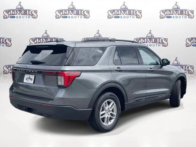 New 2026 Gray Ford Active image 2
