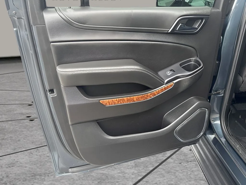 Used 2020 Gray Chevrolet RST image 32