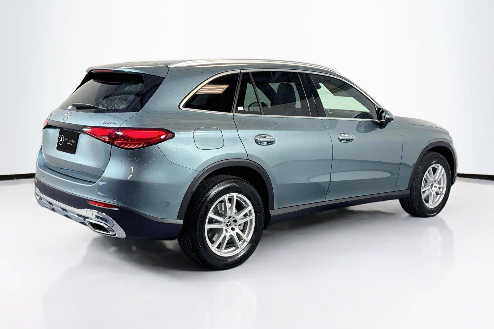 New 2026 Verde Silver Metallic Mercedes-Benz GLC 300 image 5