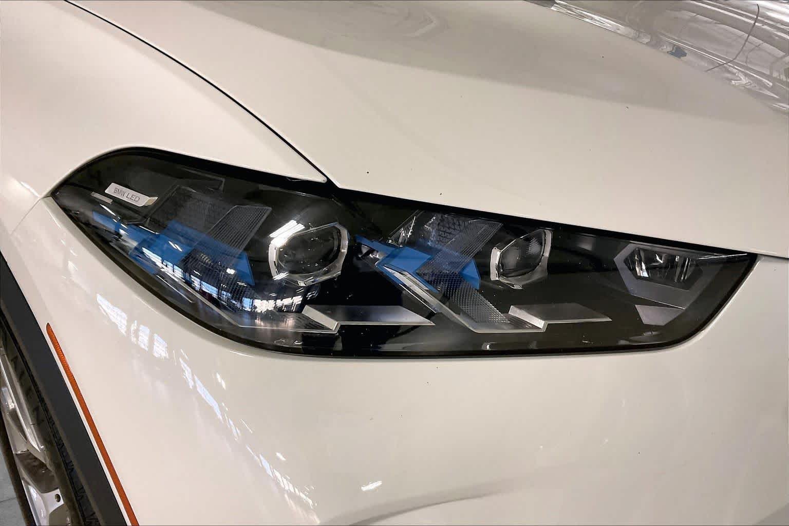 Used 2026  BMW xDrive40i image 25
