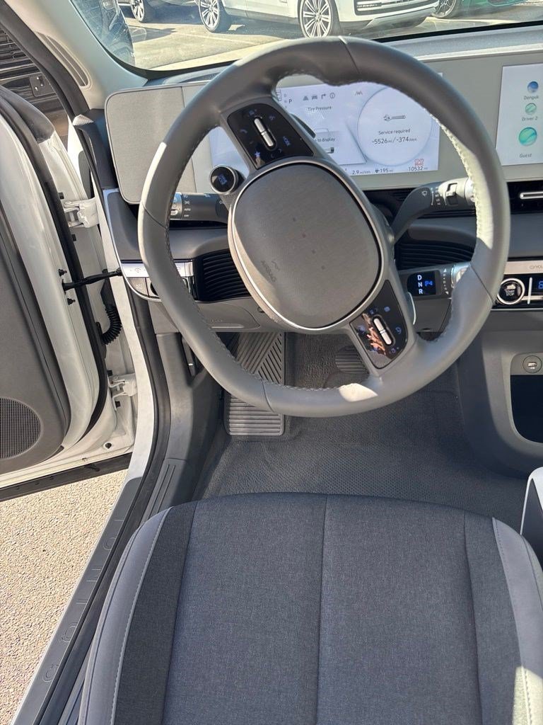 Used 2024 Atlas White Hyundai SEL image 15