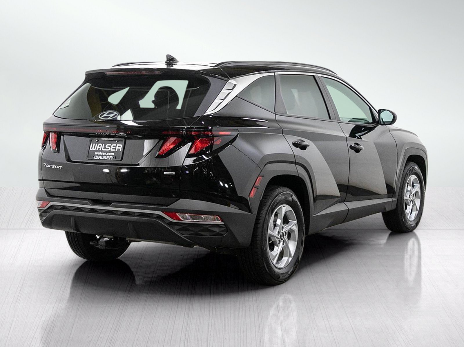 Used 2024 Black Pearl Hyundai SEL AWD *Ltd Avail* image 6