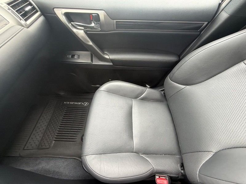 Used 2022 Gray Pearl Lexus 460 Luxury image 21
