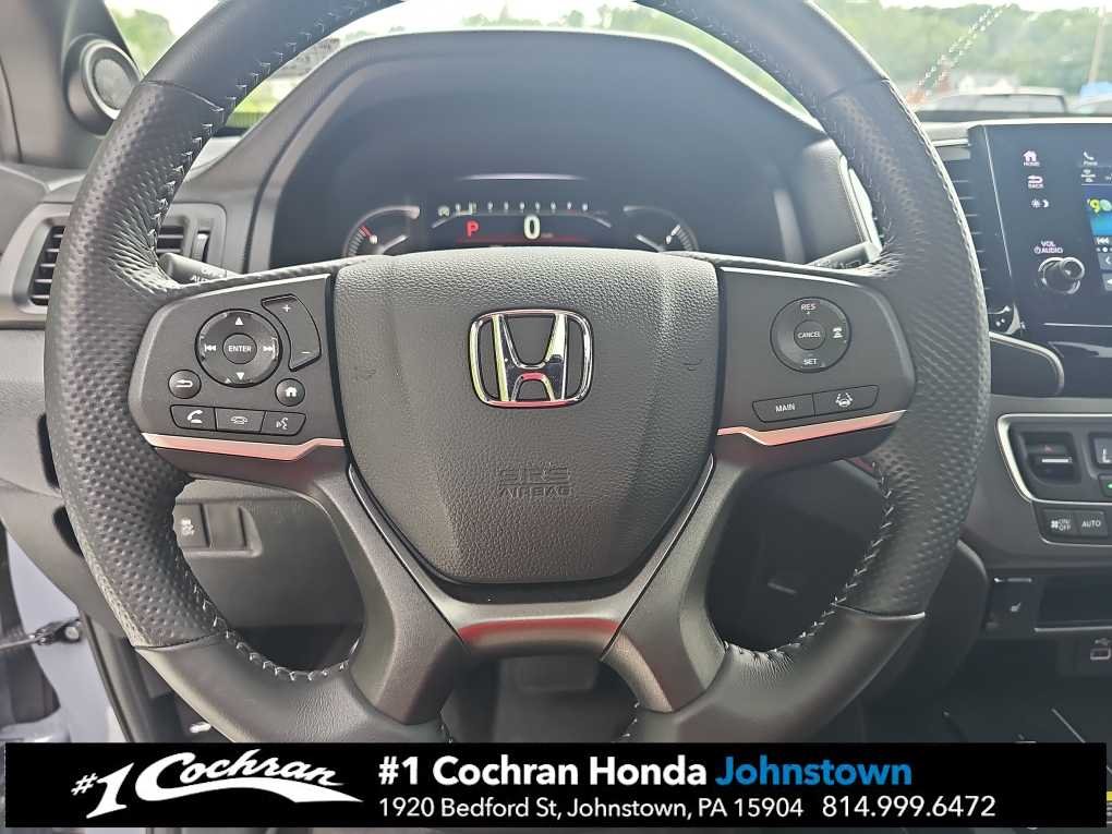 Used 2025 Sonic Gray Pearl Honda EX-L image 28