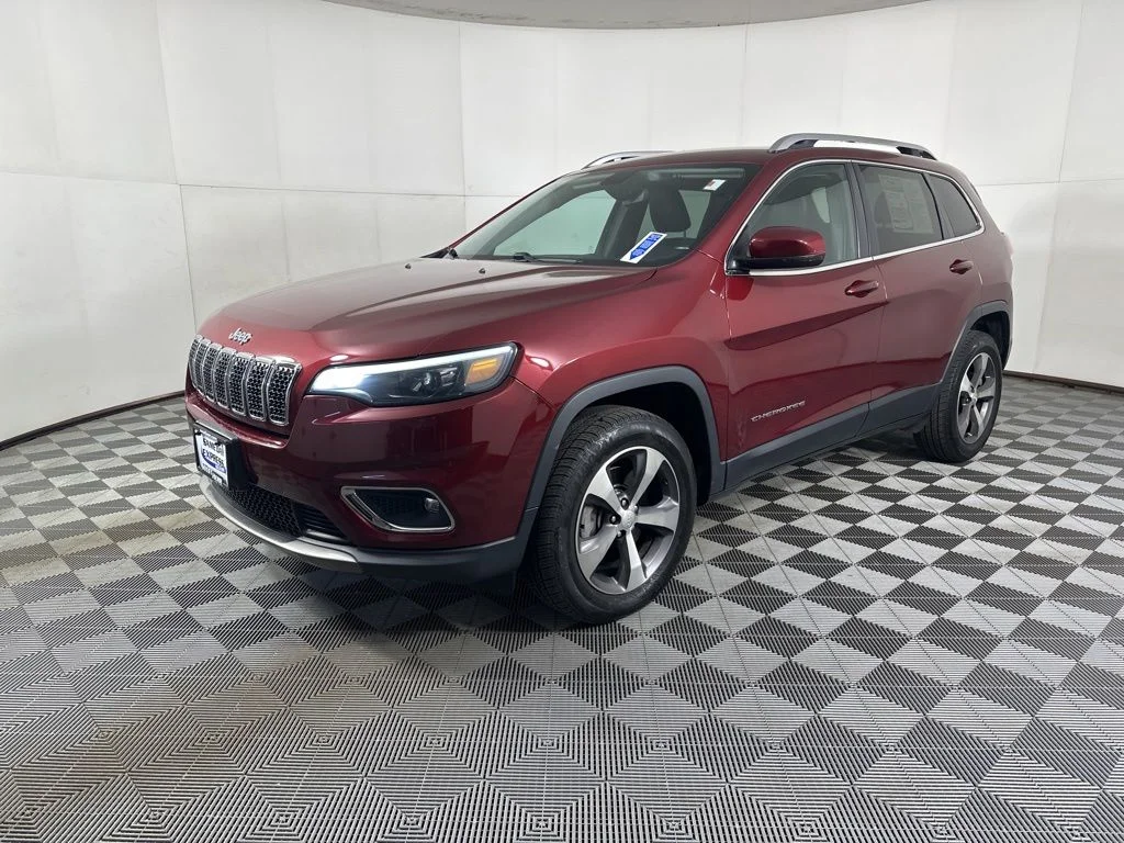 Used 2020 Red Jeep Limited image 5