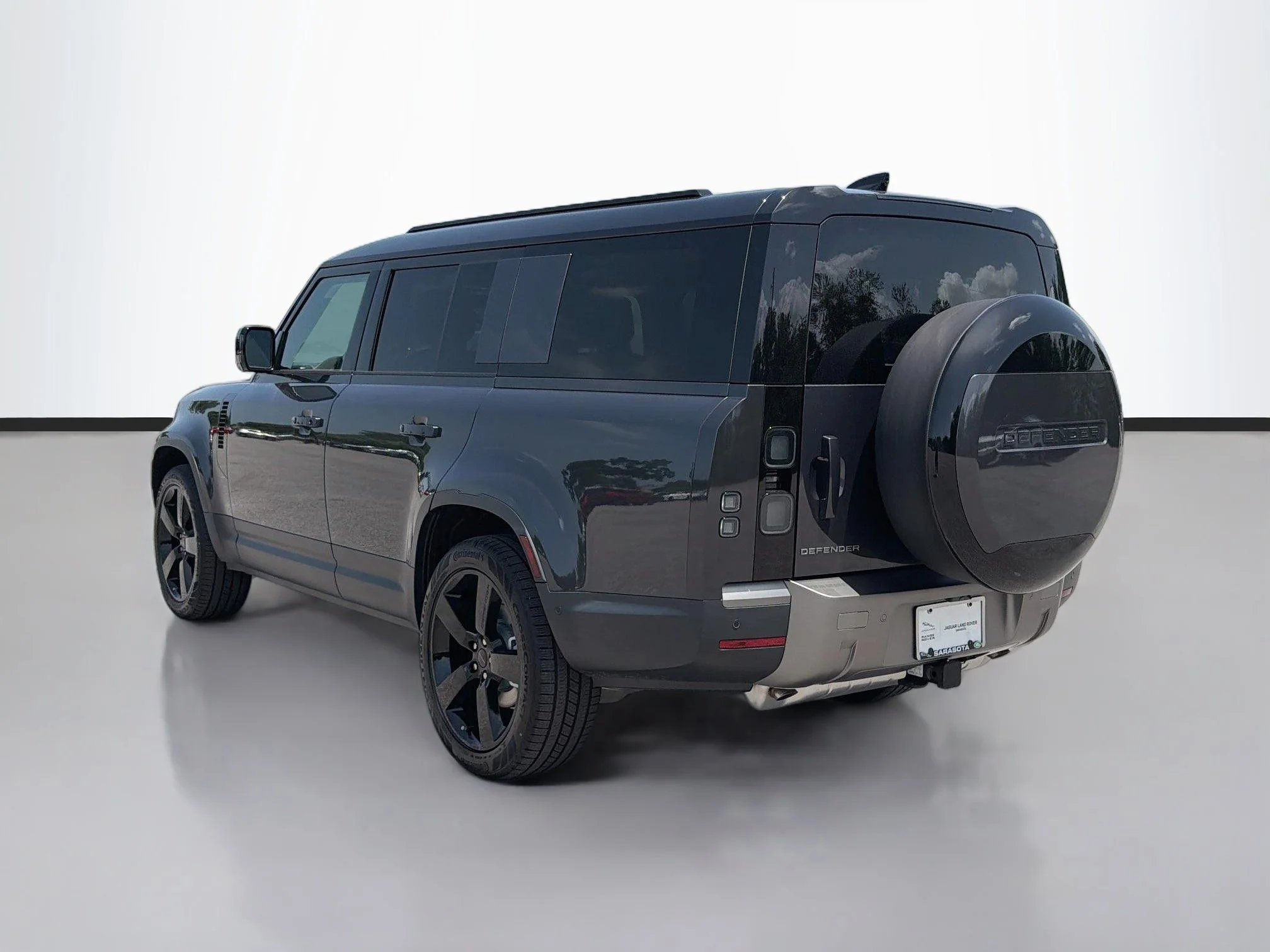 New 2026 Carpathian Grey Land Rover S image 3