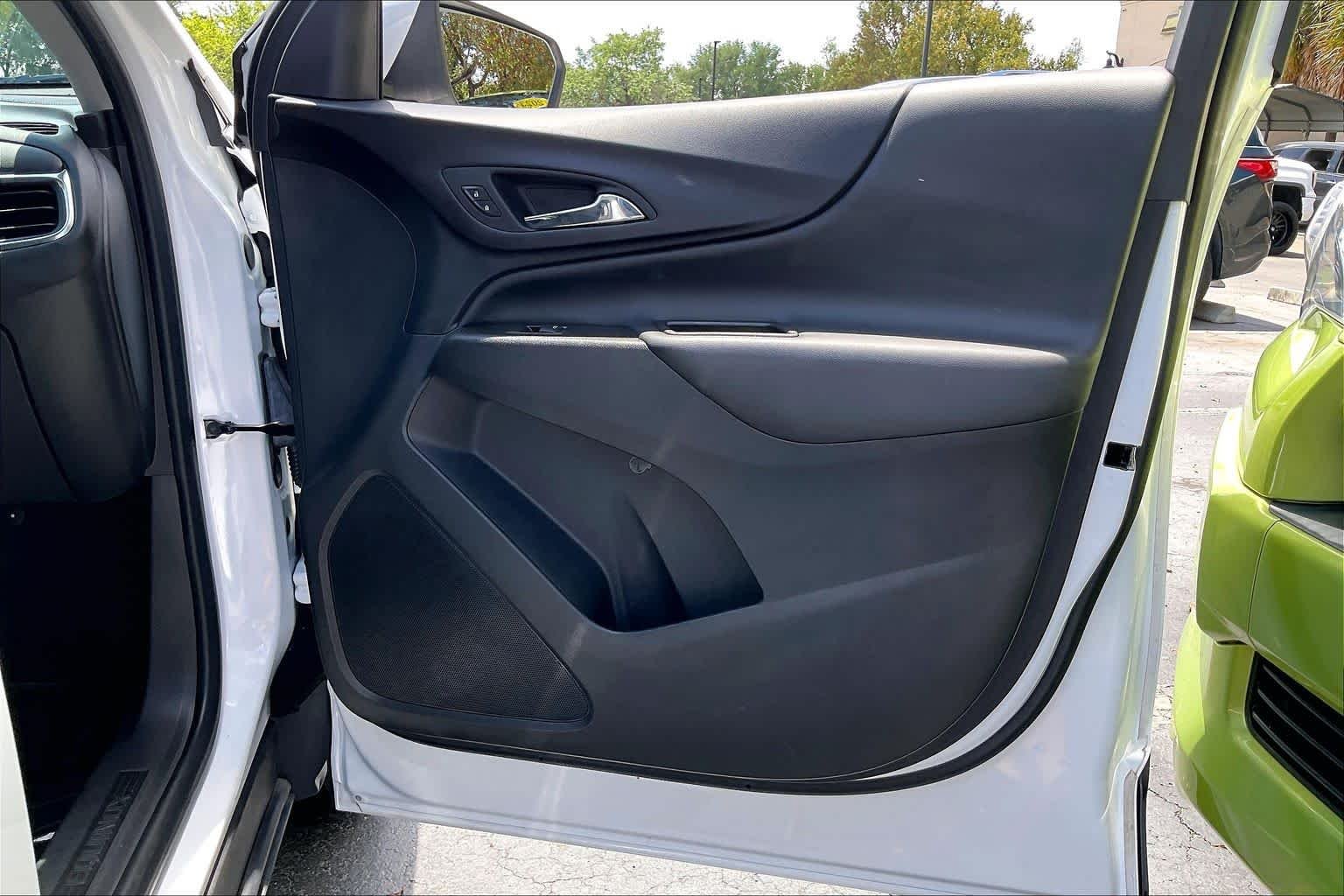 2023 Chevrolet Equinox LT - Photo 23