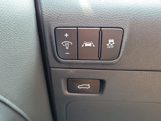 Used 2021 Black Kia EX image 15