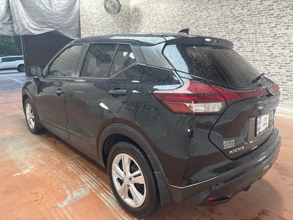 Used 2021 Super Black Nissan S image 5