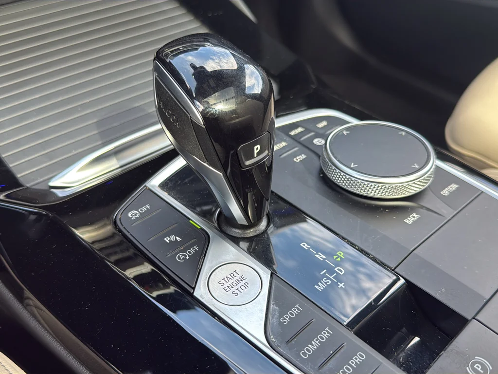 Used 2023 Gray BMW xDrive30i image 16