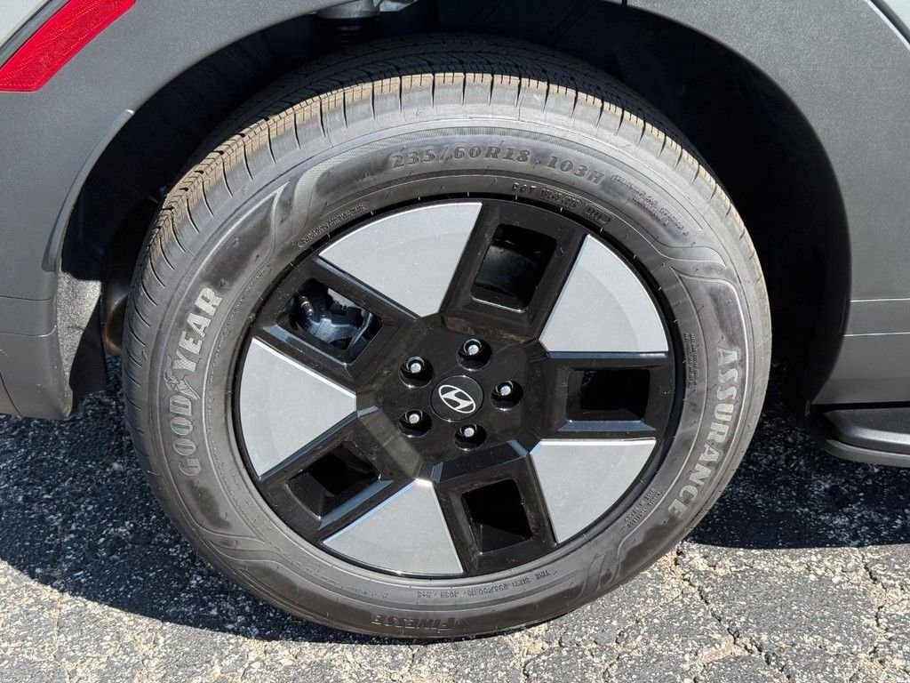 New 2026 Gray Hyundai SEL image 23