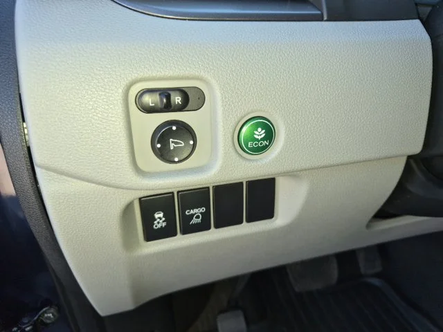 Used 2017  Honda RTL-T image 19