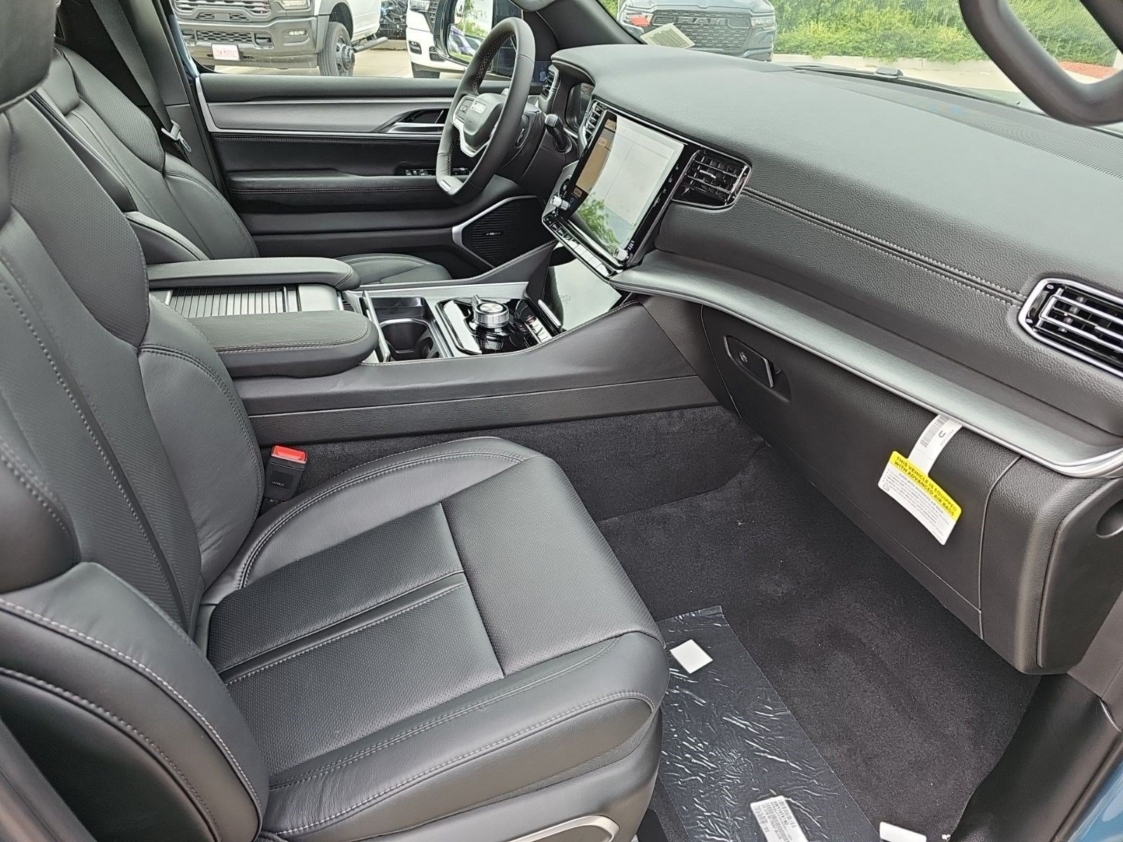 New 2026 Steel Blue Jeep Limited Altitude image 9