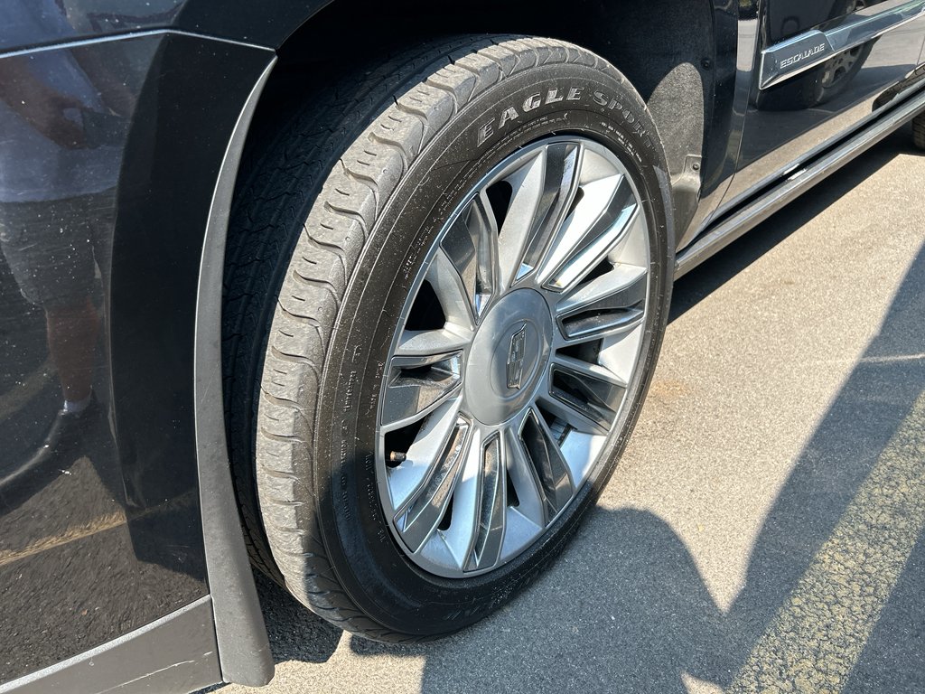 Used 2016 Black Raven Cadillac Platinum image 7