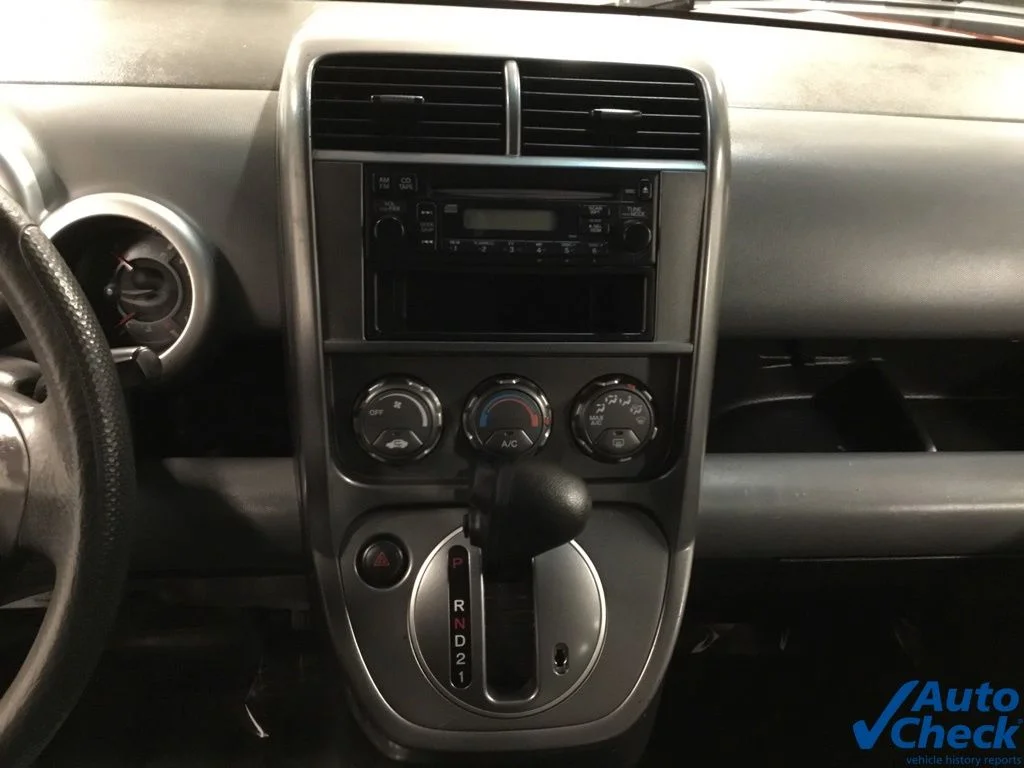 Used 2005 Orange Honda LX image 42