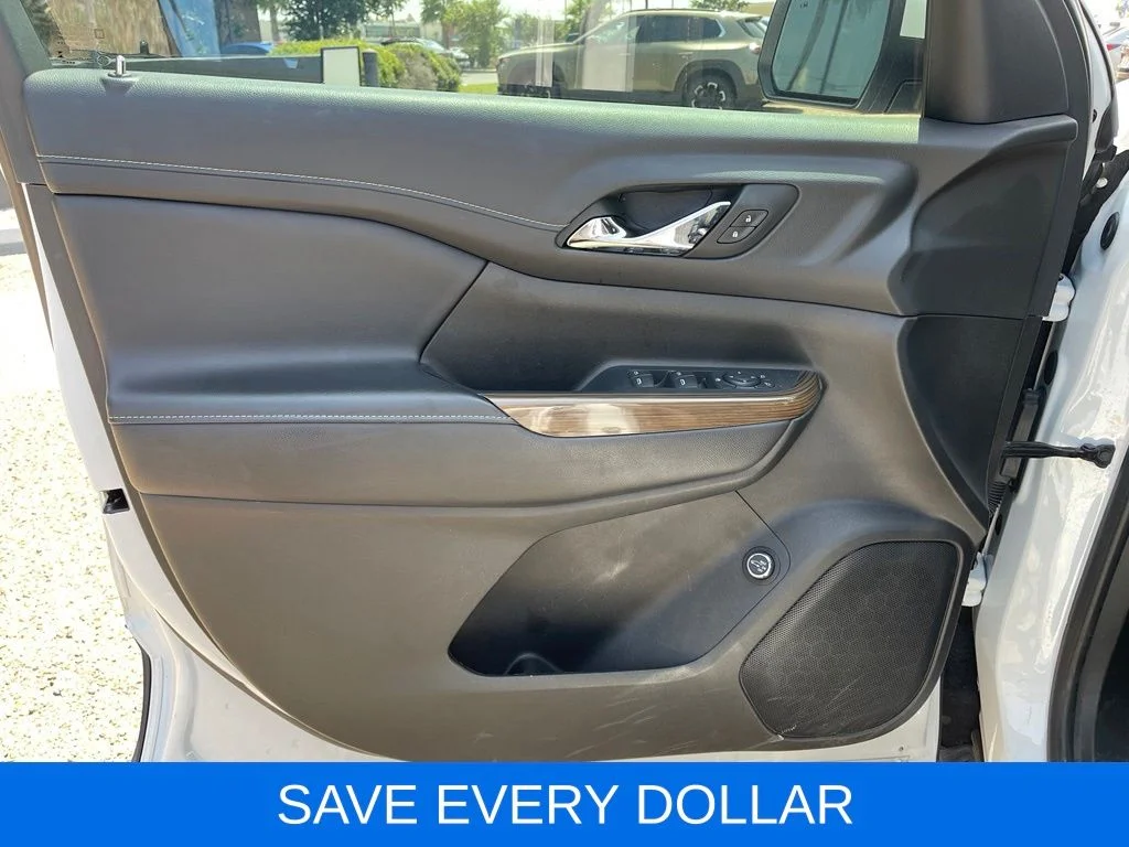 Used 2023 White GMC SLE image 13
