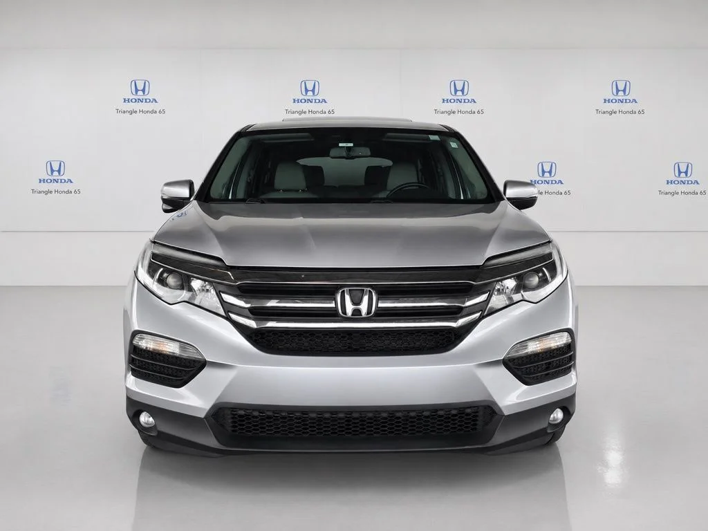Used 2016 Silver Honda EX-L image 2