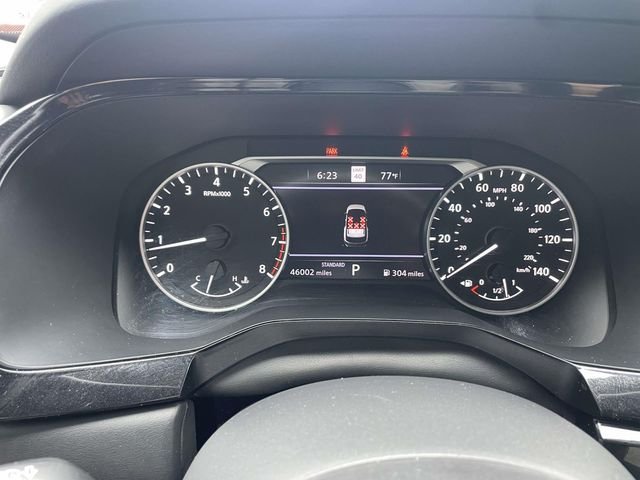 Used 2022 Scarlet Nissan SL image 22