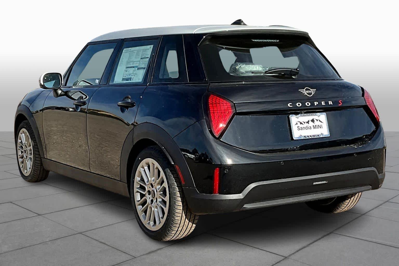 2026 MINI Hardtop 4 Door S - Photo 12