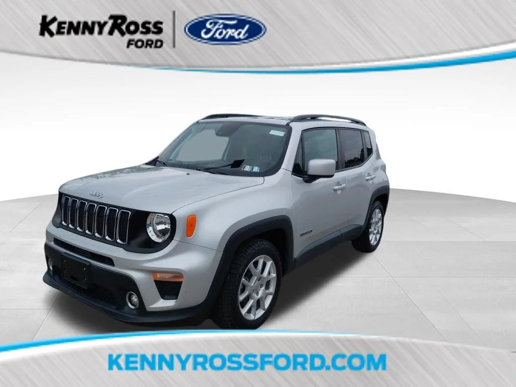 Used 2021 Silver Jeep Latitude image 1