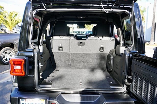 Certified Used 2024 Black Jeep 4-Door Rubicon 392 Final Edition image 21