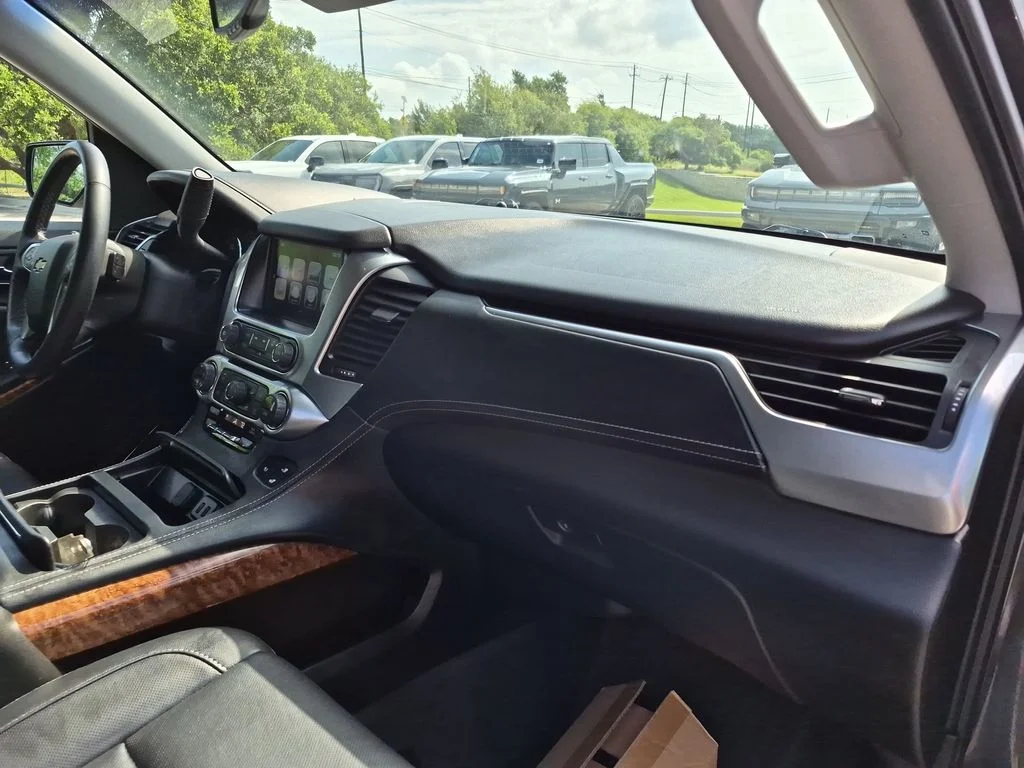 Used 2017 Gray Chevrolet Premier image 43