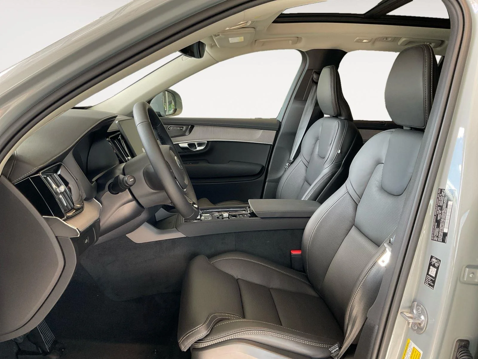 2026 Volvo XC90 Ultra - Photo 9
