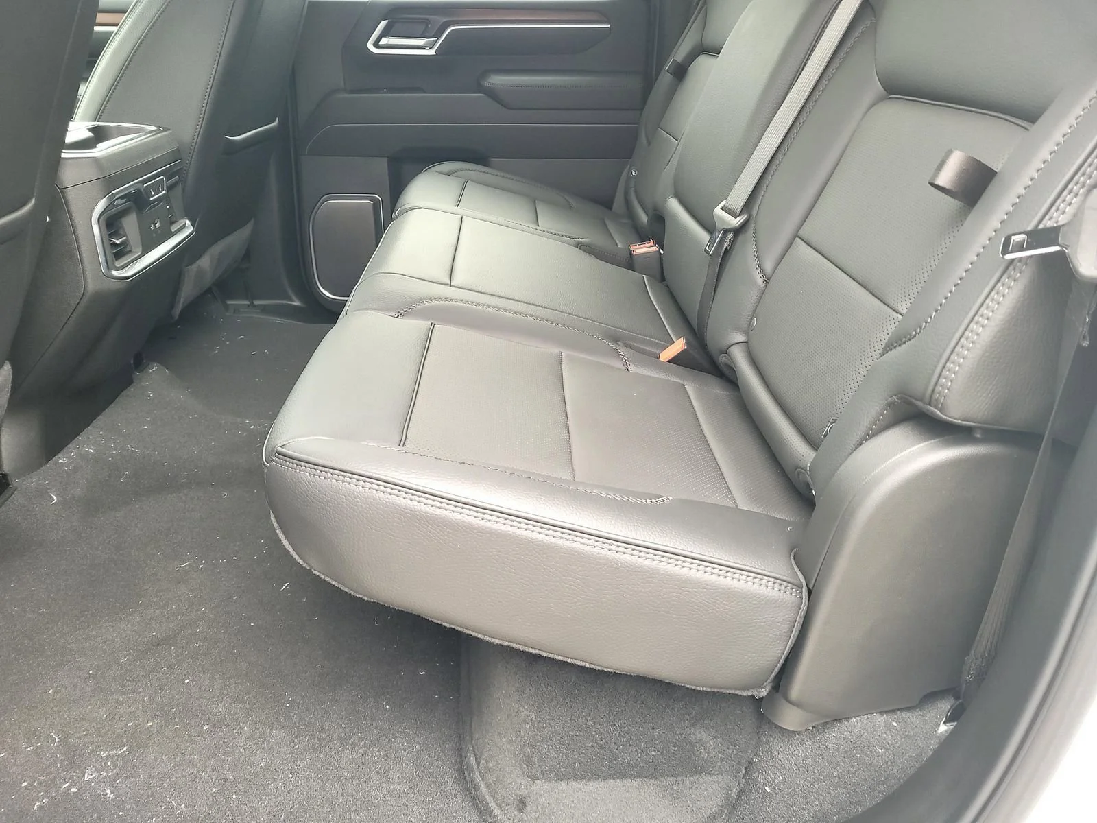 2026 GMC Sierra 2500HD Denali - Photo 6