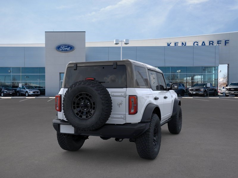 New 2026 Oxford White Ford Badlands image 9