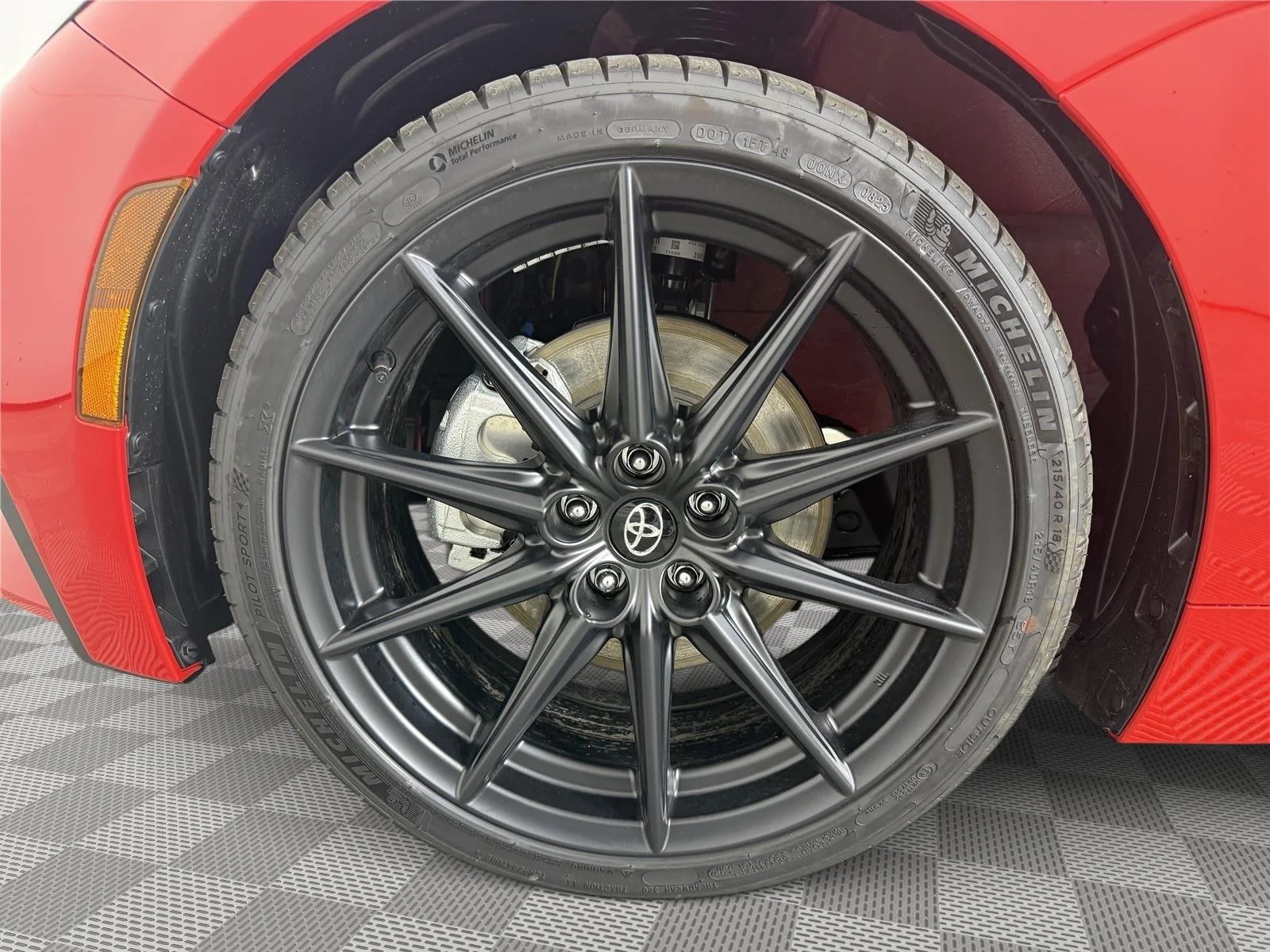 2025 Toyota GR86 Premium - Photo 18