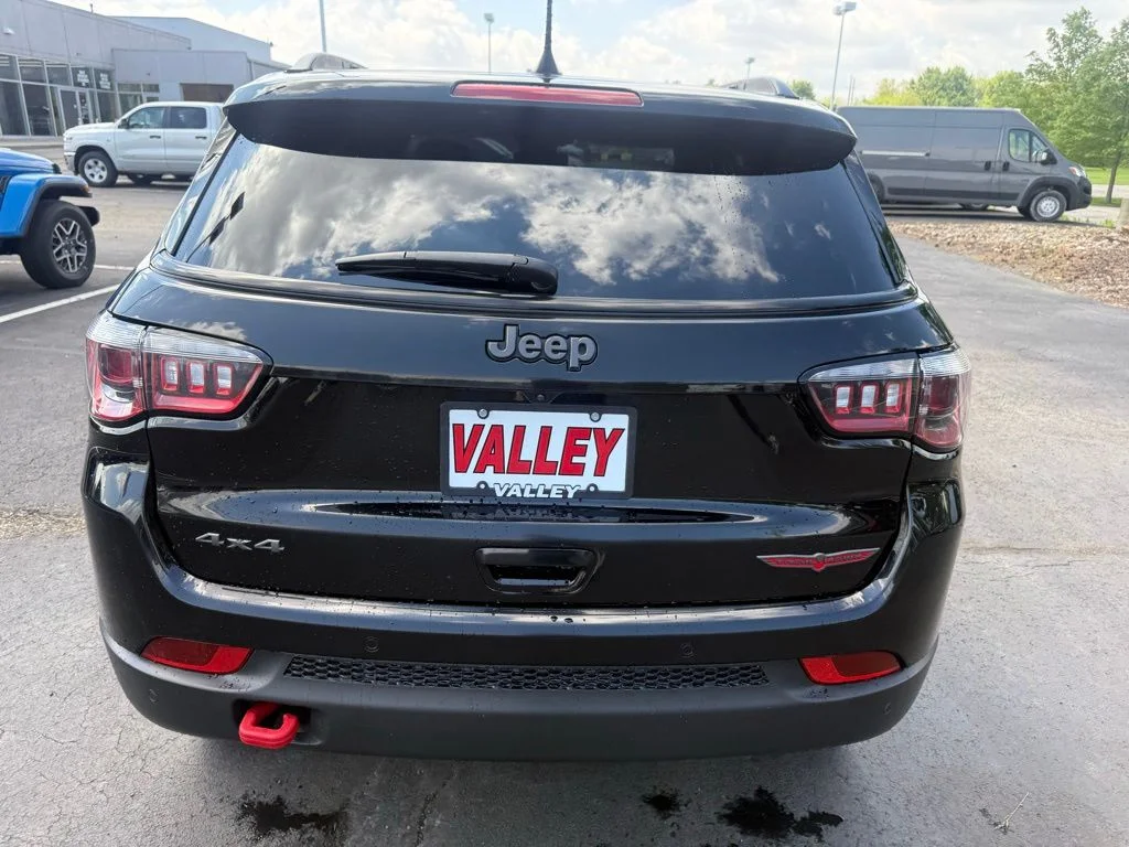 Used 2024 Black Jeep Trailhawk image 6