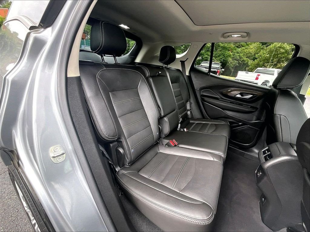Used 2023 Silver GMC Denali image 15
