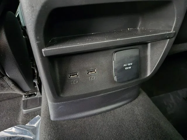 Used 2023 Green Ford Lariat image 12