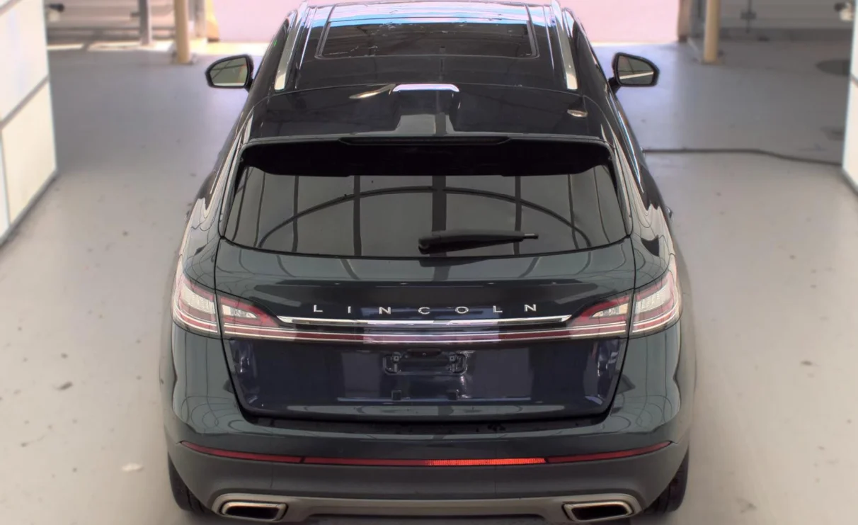 Used 2023 Flight Blue Lincoln Reserve image 3