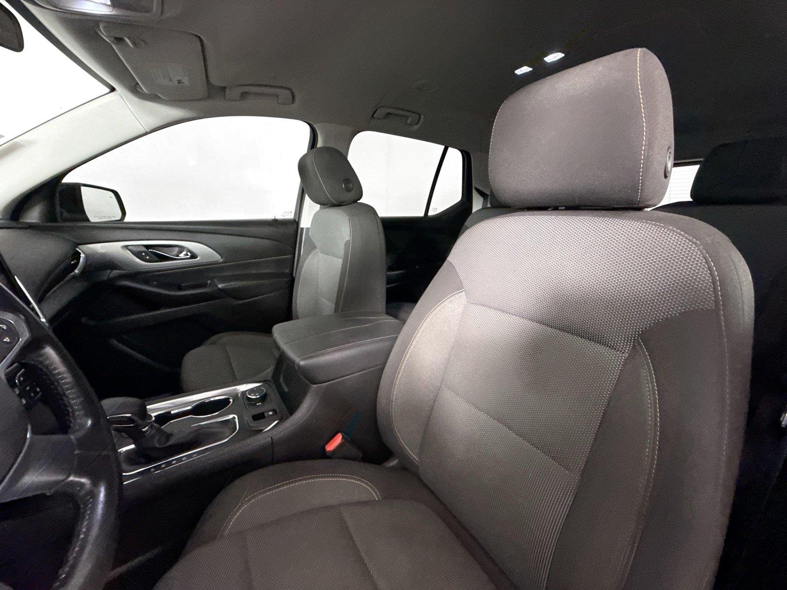 Used 2021 Cajun Red Tintcoat Chevrolet LT Cloth image 3