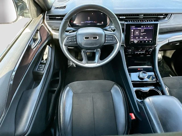 Used 2023 White/off-white Jeep Altitude X image 22
