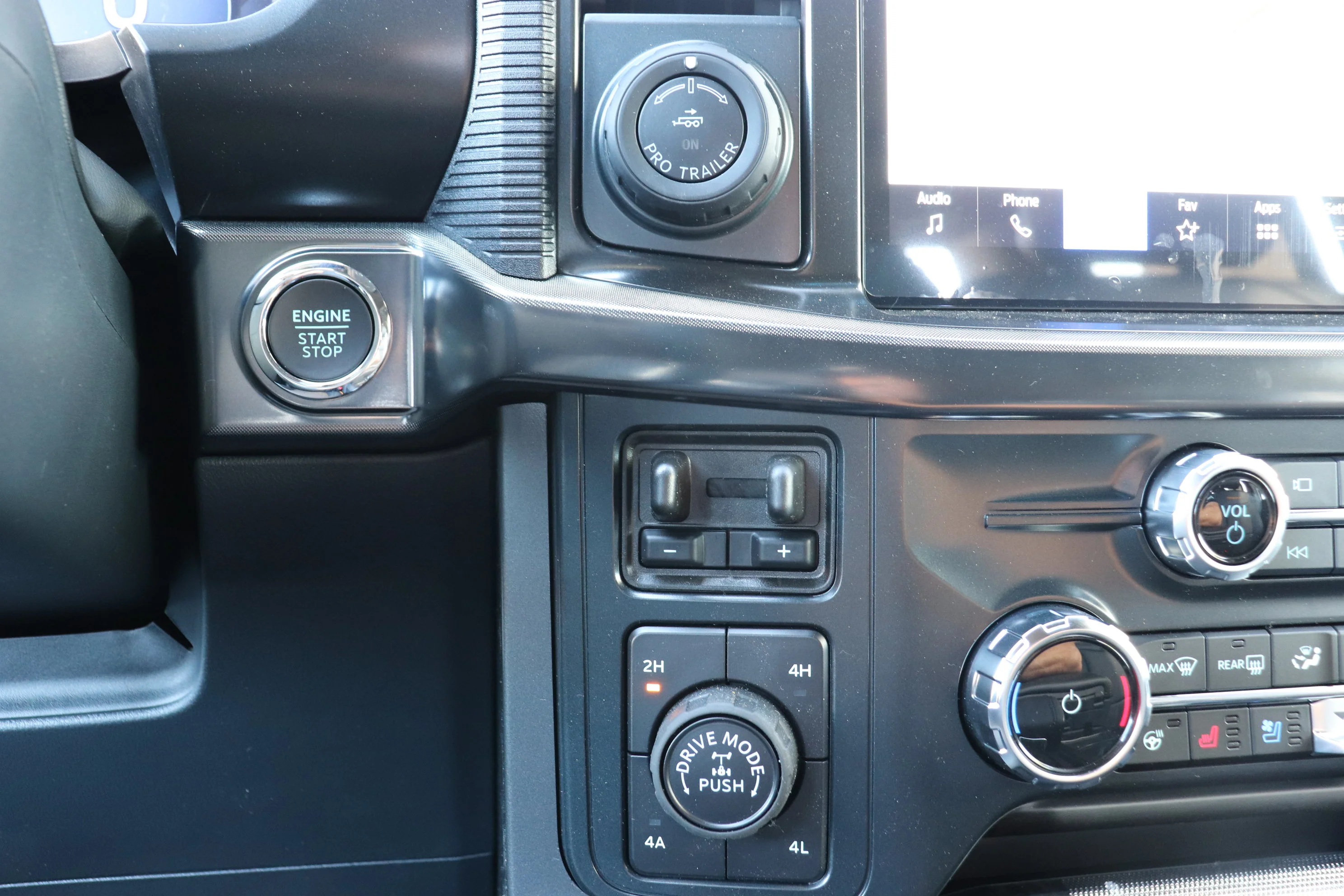 New 2026 AVALANCHE Ford Tremor image 13