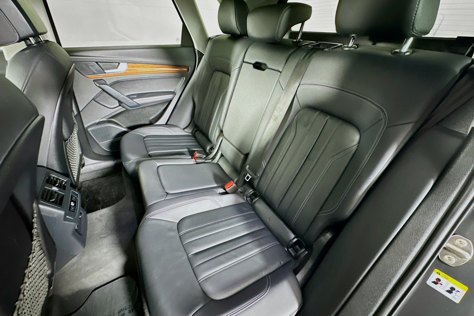 Used 2023 Daytona Gray Pearl Effect Audi S line Premium Plus image 9