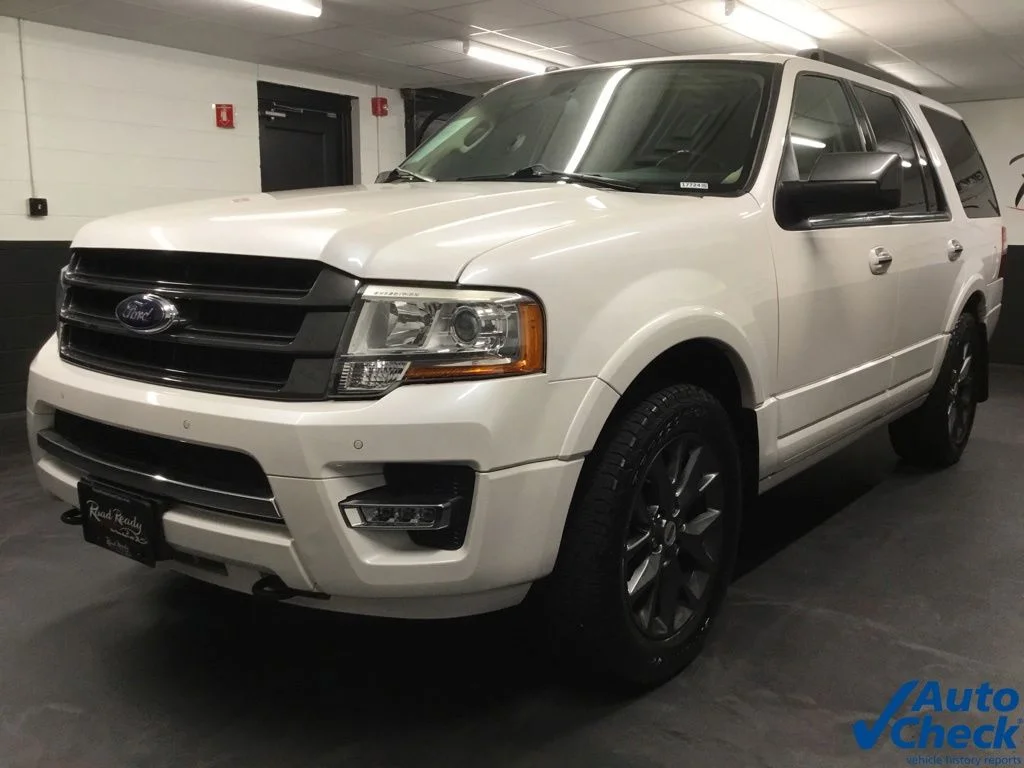 Used 2017 White Ford Limited image 5