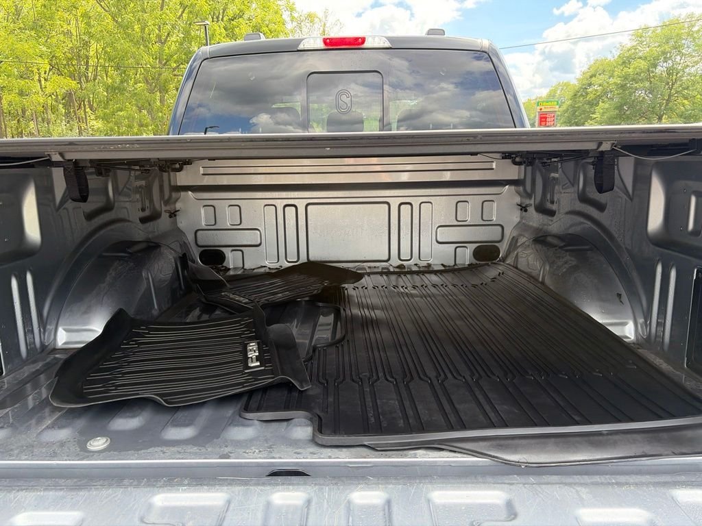 Used 2024 Silver Ford XLT image 13
