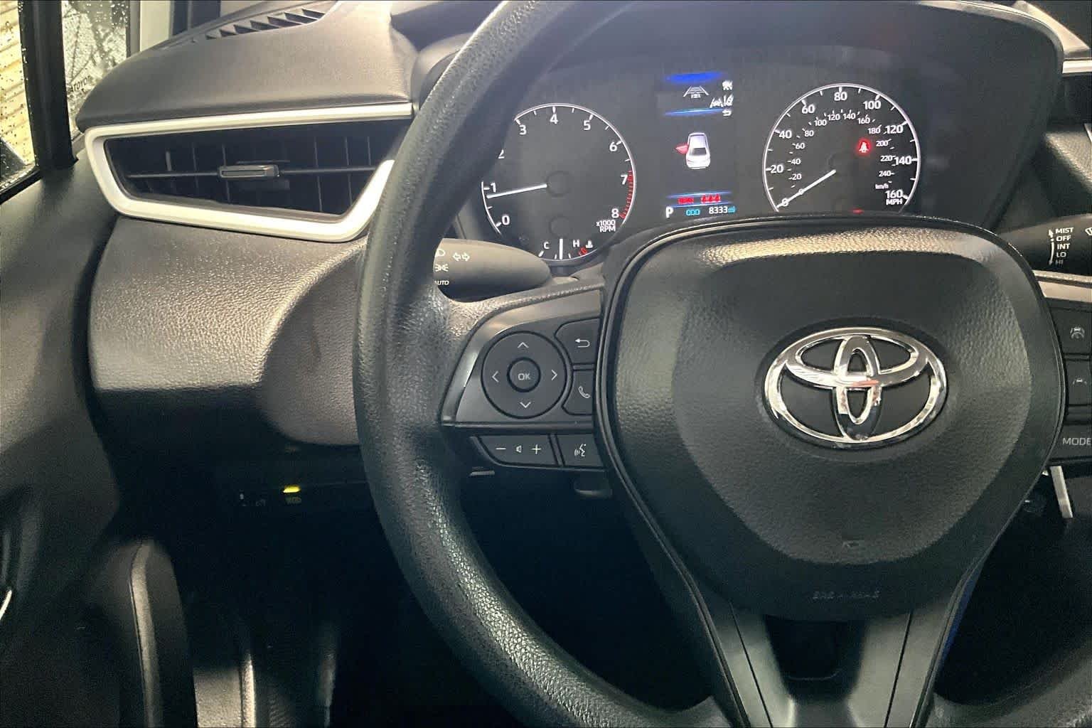 Used 2025 Ice Cap Toyota LE image 24