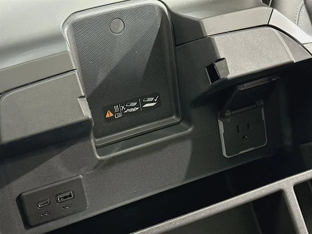 New 2026 Onyx Black GMC SLT image 36