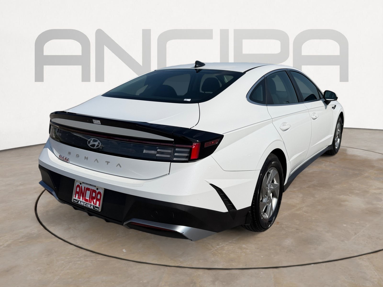 Used 2025 Serenity White Hyundai SE image 11