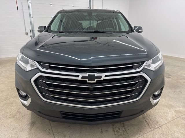 Used 2019 Chevrolet Traverse 1LT with VIN 1GNEVGKW7KJ216952 for sale in Middleburg Heights, OH