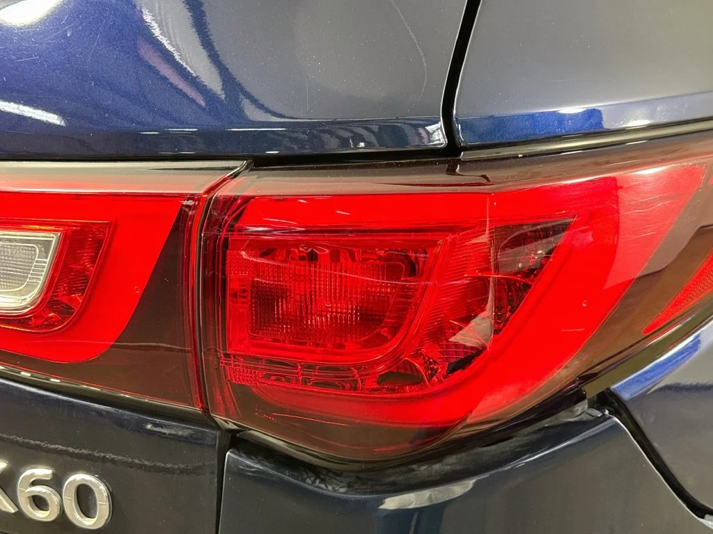Certified Used 2018 Blue INFINITI  image 33