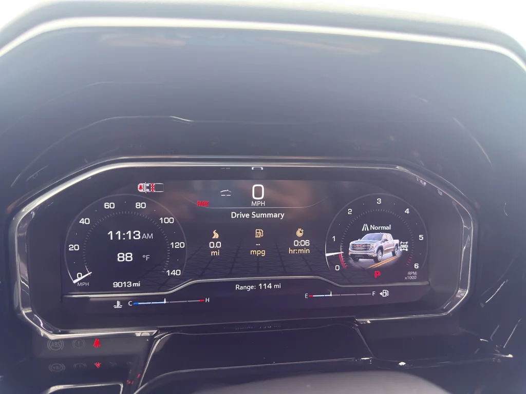 Used 2025 Onyx Black GMC SLT image 15