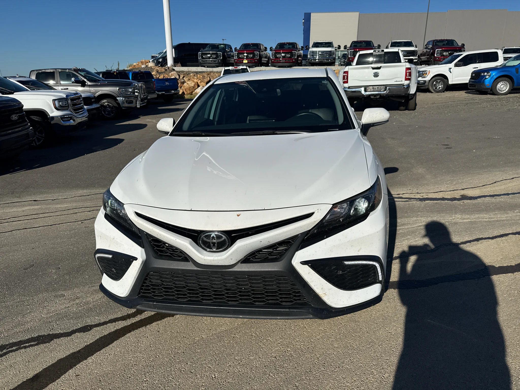 Used 2023 Ice Cap Toyota SE image 2