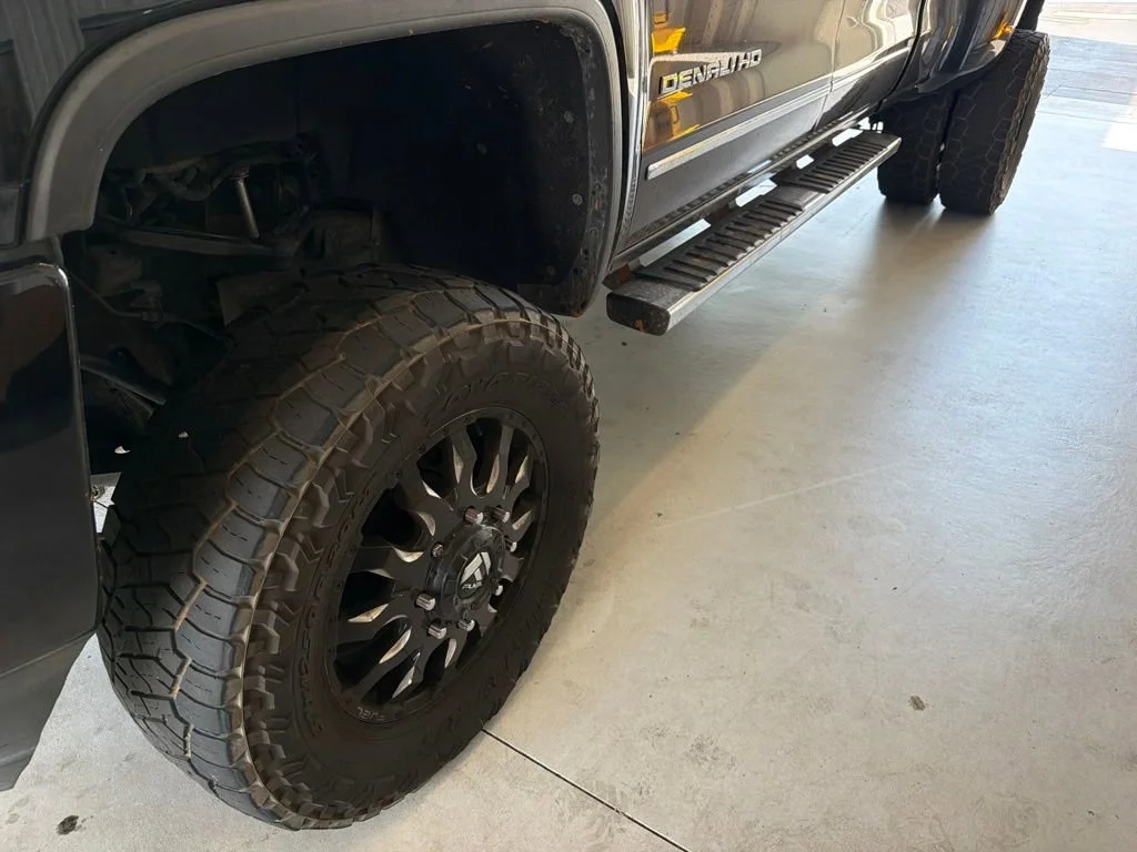Used 2019 Ebony Twilight Metallic Paint GMC Denali image 4